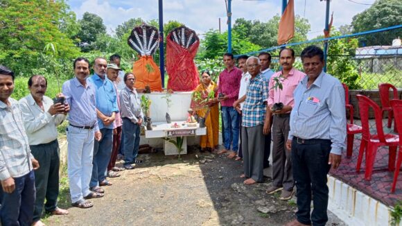 Tree Planting Campaign: पद्म शेषनागदेवता मंदिर परिसर सदर में चलाया पौधारोपण अभियान