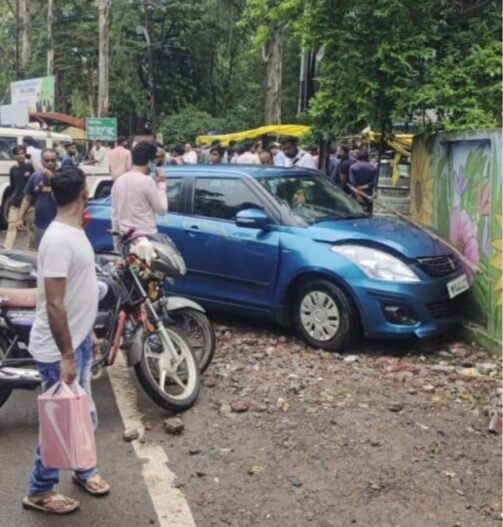 Betul Accident News: बैतूल में बड़ा हादसा, बेकाबू कार ने कार और कई बाइक मारी टक्कर